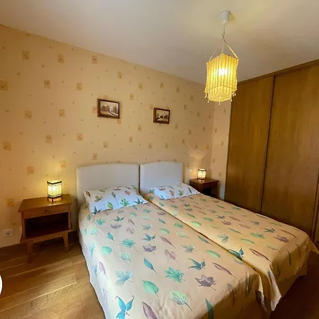 Holiday home Maison Renovee Avec Grand Terrain, Equipements Enfants, 3 Chambres, Proche De D938, Velos Inclus - Fr-1-426-539 *